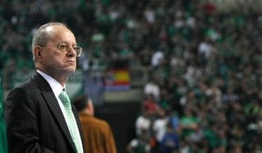 Θ. Γιαννακόπουλος: “Δείτε στο video το 5ο φάουλ του Μπουρούση”