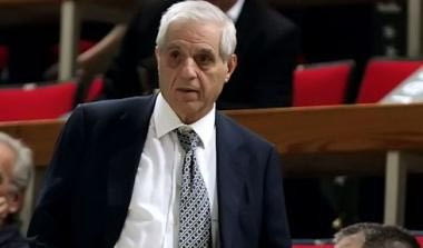 Παύλος: “Το 1999 δέχθηκα πίεση να πάρω άλλον προπονητή”