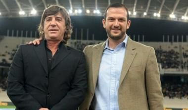 Τα είπαν στα Σπάτα  Μαύρος-Αδαμίδης