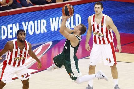 Διπλή αγωνιστική και εκατοντάδες στοιχήματα από τον Stoiximan.gr!