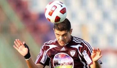 Ο Άρης για Ταυλαρίδη και Ροτζέριο, Αλβάρες, Καπετάνο