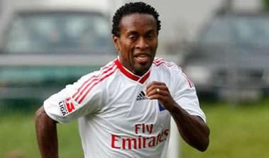 Φεύγει και ο Ζε Ρομπέρτο από το Αμβούργο