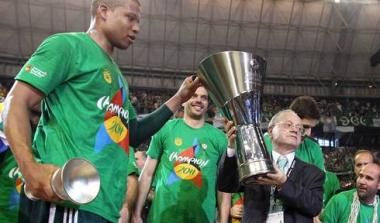 Σύλλογος Παλαιμάχων Αθλητών: “Τα ευρωπαϊκά τρόπαια να μείνουν στην Ελλάδα”