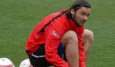 Aποσύρεται από τη δράση ο Γιανκουλόφσκι (vid)