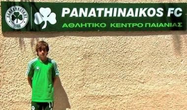 Ένας μικρός ζογκλέρ στην Παιανία (video)