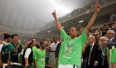 H απάντηση του Μπατίστ στο Contra.gr: “Πέρυσι, πήραμε έναν τίτλο. Φέτος δύο…”