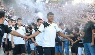 Βροντερό “παρών” του κόσμου στην πρώτη προπόνηση του ΠΑΟΚ (videos)