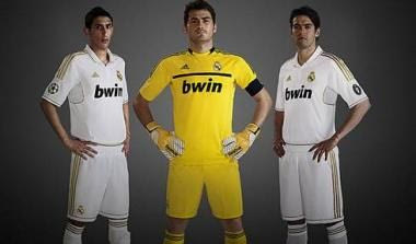 “Βασιλική” η νέα εμφάνιση της Ρεάλ Μαδρίτης (pics+vid)