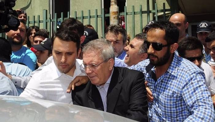 Αναβολή λόγω στημένων