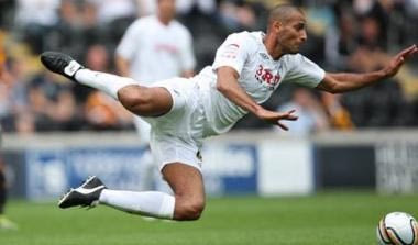 Σεφτέ στις μεταγραφές η Μπόλτον με Πράτλεϊ