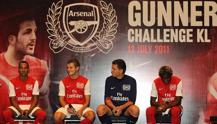 Με τον Φάμπρεγας στη Μαλαισία