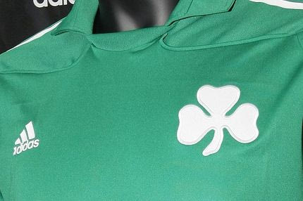 Λιγότερα έσοδα από τη φανέλα