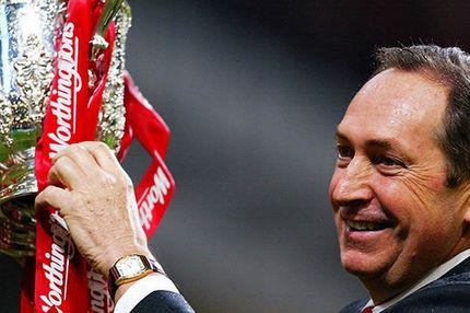 Εγκαταλείπει τους πάγκους ο Ουγιέ