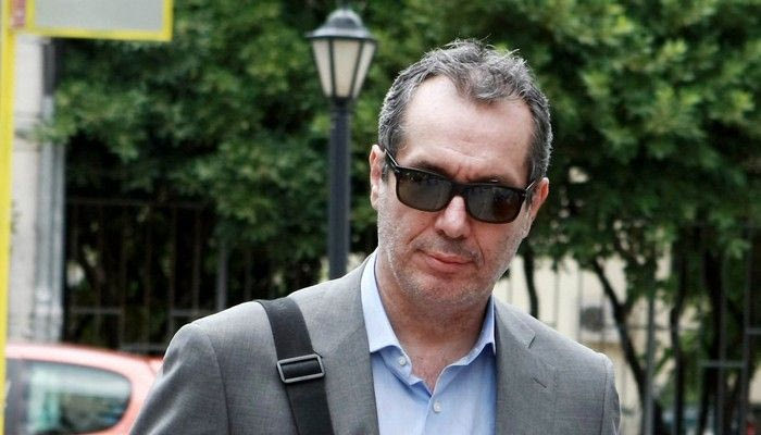 Κόντης: “Να παραιτηθεί ο Βασάρας”