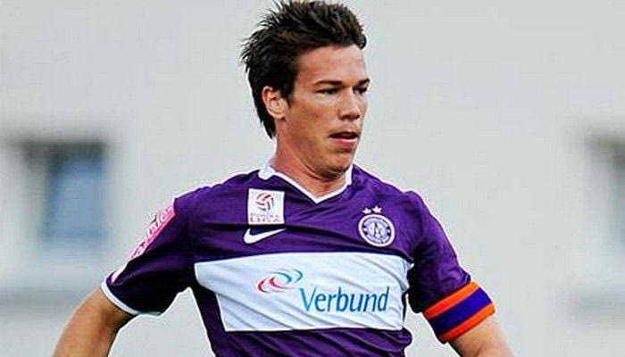 Τέλος ο Κάλβο, επίθεση για Λιντζ