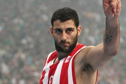 Ανακοίνωσε Μπουρούση η Αρμάνι