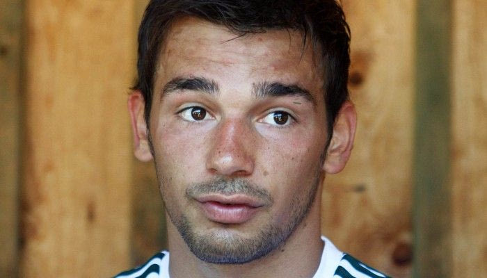 Νίνης: “Ένας για όλους”