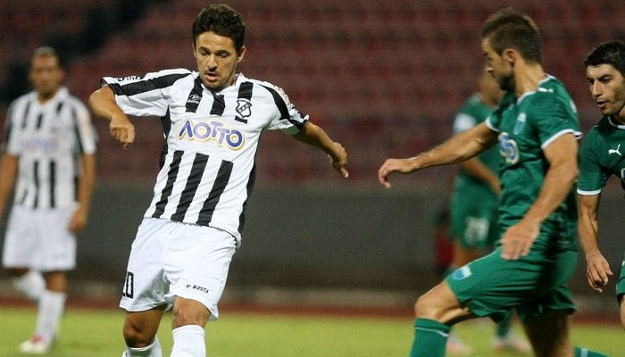 Ένας στους δύο κερδίζει