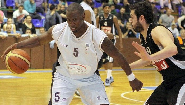 Σε καλό δρόμο των Παλάσιο και Ντόζιερ