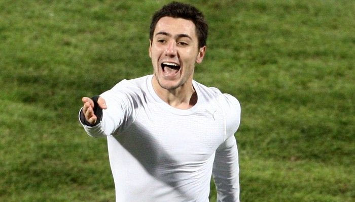 Περιμένει Λόπες, πήρε Παπαστεριανό, Τοπούζη, χώρισε με Μενδρινό