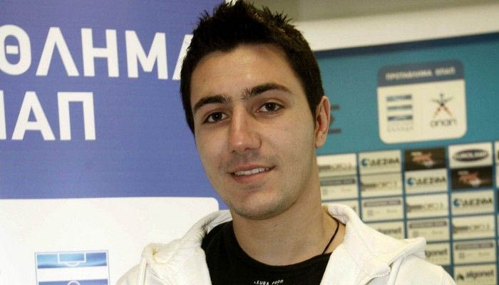 Ολοκληρώνεται η απόκτηση του Παπαστεριανού