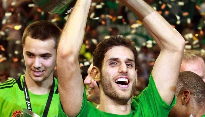 Ανανέωσε και επίσημα ο Περπέρογλου