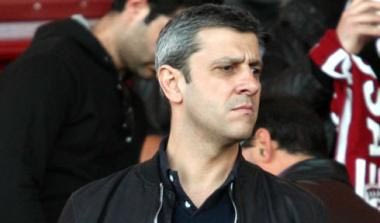 Πηλαδάκης: “Υπάρχει διάθεση ανανέωσης με τον Παπακώστα”. Νταμπίζας: “Δεν με εκφράζει το πανό!”