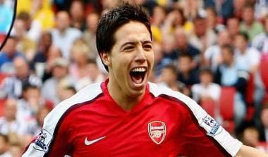 Εμφύλιος στο Μάντσεστερ για την απόκτηση του Νασρί