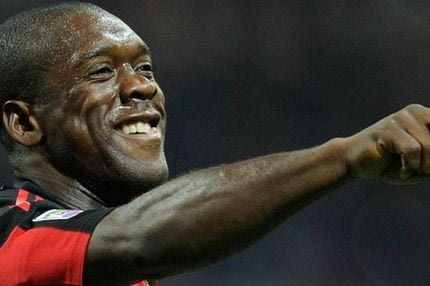 Πιέζει τον Ζέεντορφ ο Μπερλουσκόνι