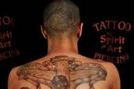 Aπαγόρευσε τα τατουάζ η Βέρντερ