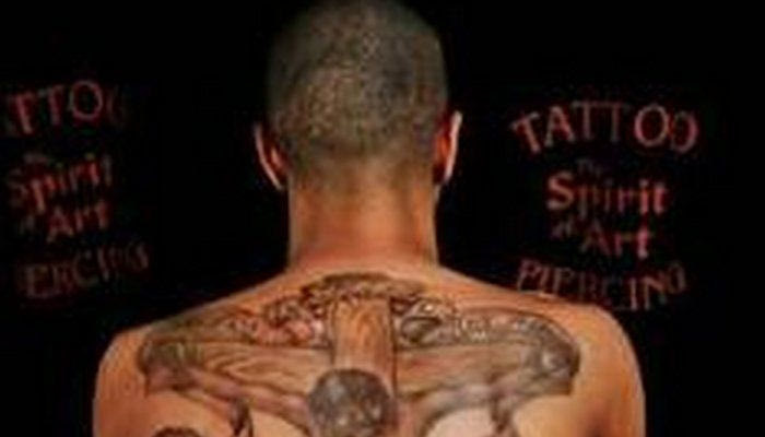 Aπαγόρευσε τα τατουάζ η Βέρντερ