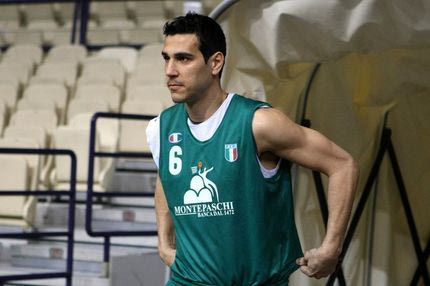 Συνεχίζει στη Σιένα ο Ζήσης