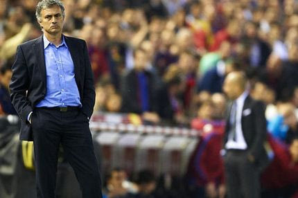 Σιωπηλός στην UEFA o Mουρίνιο