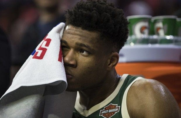 Αυτό το “τρελό” ματς οι Μπακς όφειλαν να το πάρουν. Θα βρουν άλλη ευκαιρία στη Βοστόνη;