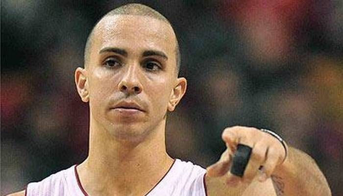 Ανανέωσε ο Αρόγιο