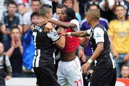 “Πεδίο μάχης” και το “twitter” για Μπάρτον-Άρσεναλ