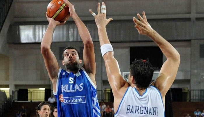 Καμία ανησυχία με Μπουρούση