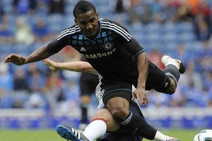 Αφήνει υποσχέσεις