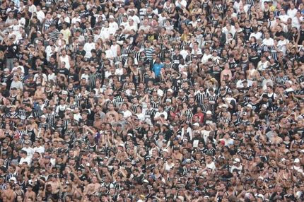 Πυροβολισμοί και τραυματίες στο ντέρμπι Παλμέιρας-Κορίνθιανς