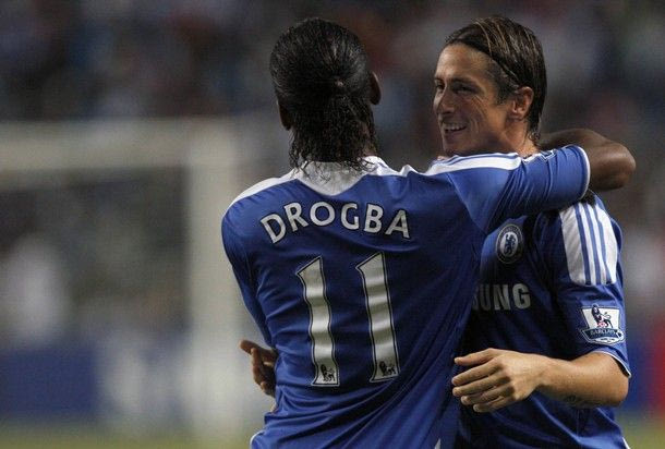 Θέλει επιθετικό