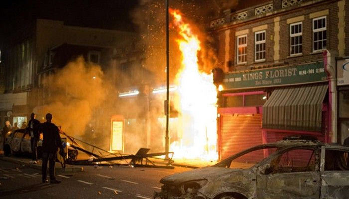 Στον “αέρα” το Τότεναμ-Εβερτον