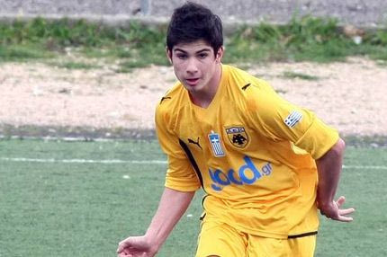 Επαγγελματικό συμβόλαιο ο Φούντας