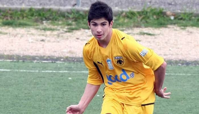 Επαγγελματικό συμβόλαιο ο Φούντας