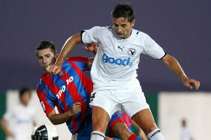 Υπέγραψε ο Γελαδάρης