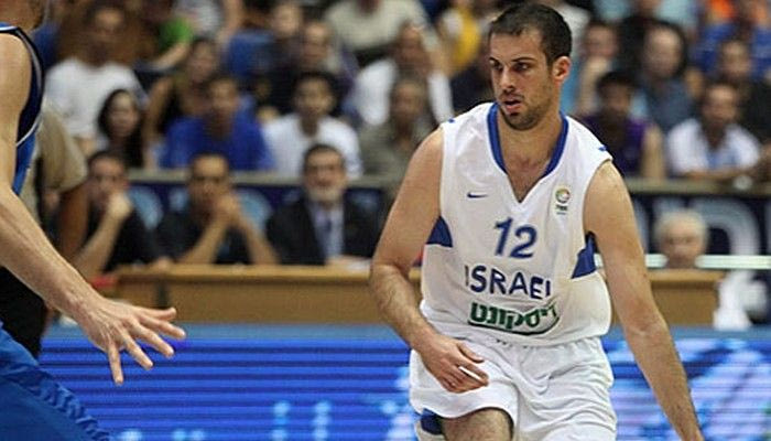 Χωρίς Χαλπερίν, Μπλου, Μπουρστάιν στην Κύπρο