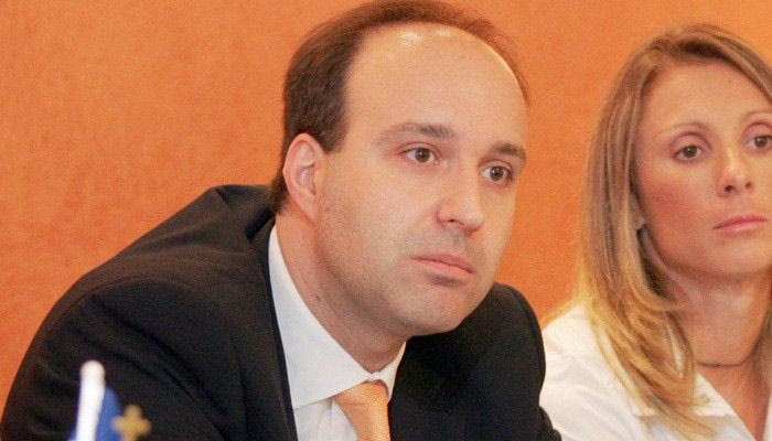 Ξεσπάθωσε ο Ιωαννίδης
