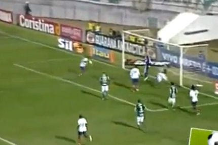 Κεφαλιά για κλάματα