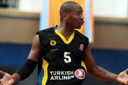 Βλέπει και Κις ο Πανιώνιος