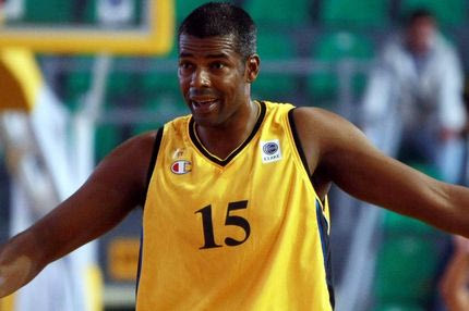 Προβάρει τη φανέλα του ΠΑΟΚ ο Κόμματος