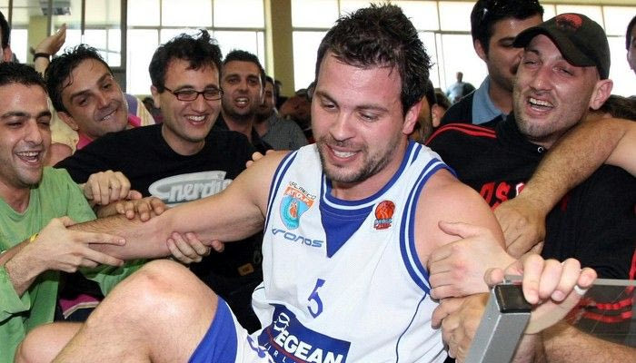 Μαζί με τον Κουφό και ο Κούμουλος